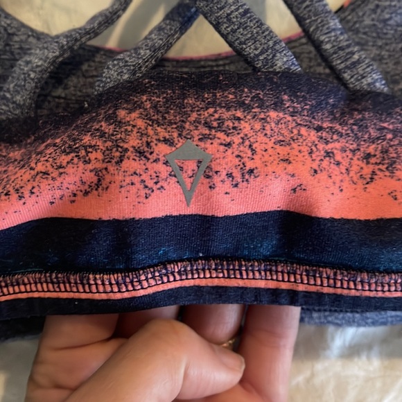 IVIVVA Sports bra. Reversible. Girls 8 Super comfortable. Fun design. - Picture 3 of 5